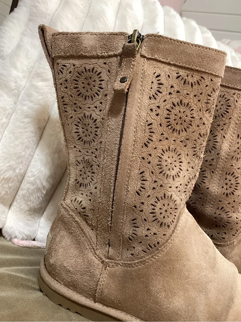 UGG Lo-Pro Shprt Perf Taupe Laser-Cut Suede Mid-Calf Boots